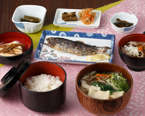 伝承園定食カッパ淵