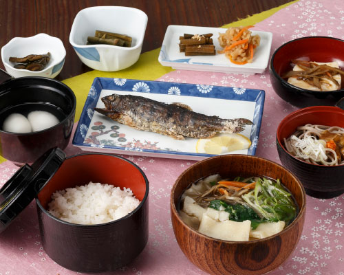 伝承園定食おしらさま